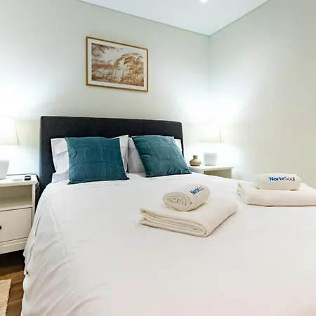 アパート Nortesoul Oldtown - 2 Bedroom 2 Bathroom Apartment! ポルト